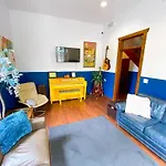 International Travelers House Downtown San Diego - Adults Only